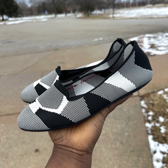 Skechers Women's Cleo-Sherlock Memory Foam Vegan Loafers Size 7 Black White - Picture 9 of 14